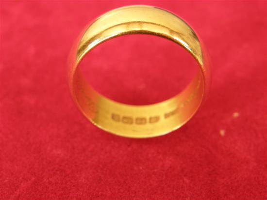 Appraisal: ct gold wedding band inscribed on the inside g