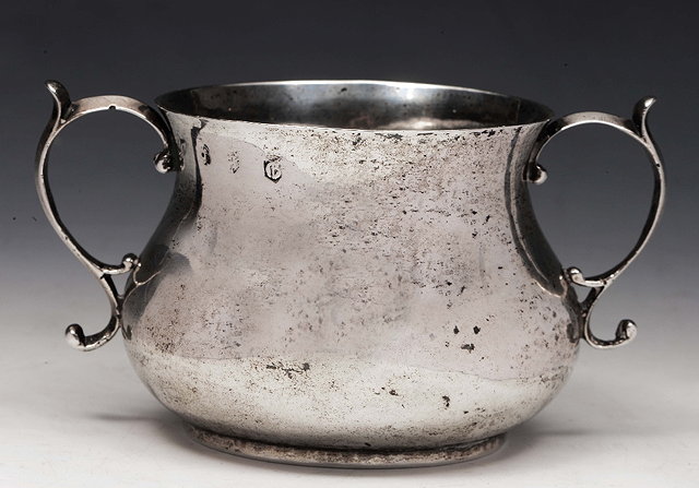 Appraisal: A LATE TH CENTURY EAST ANGLIAN SILVER CAUDLE CUP of