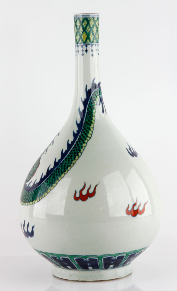 Appraisal: - Chinese Douchi Vase Chinese Douchi vase with five claw