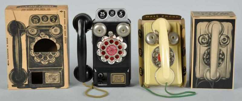 Appraisal: Lot of Gong Bell Toy Telephones Description Toys are in