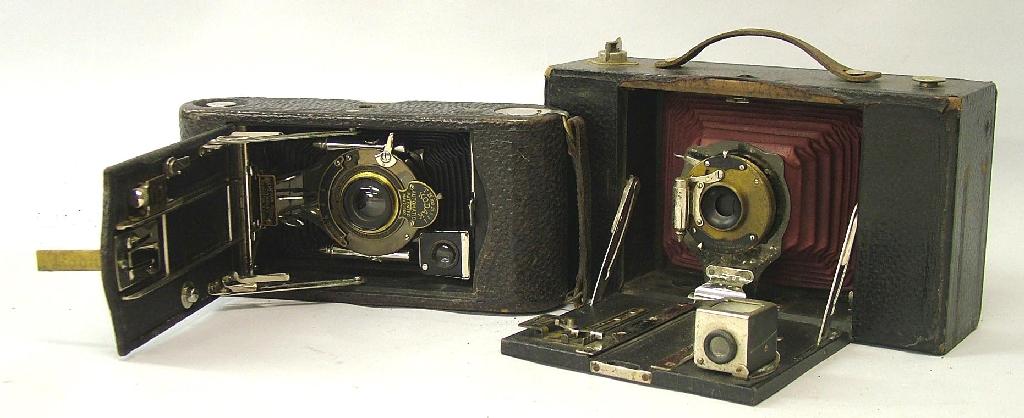 Appraisal: Kodak folding pocket A model D camera circa - tailor