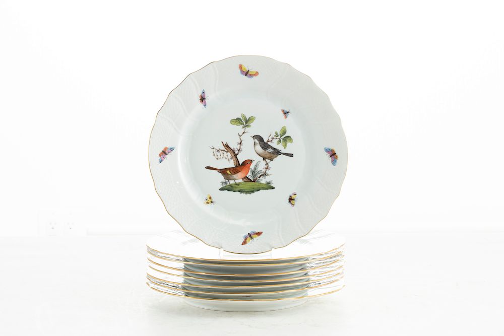 Appraisal: Eight Herend Rothschild Bird dinner plates A set of eight