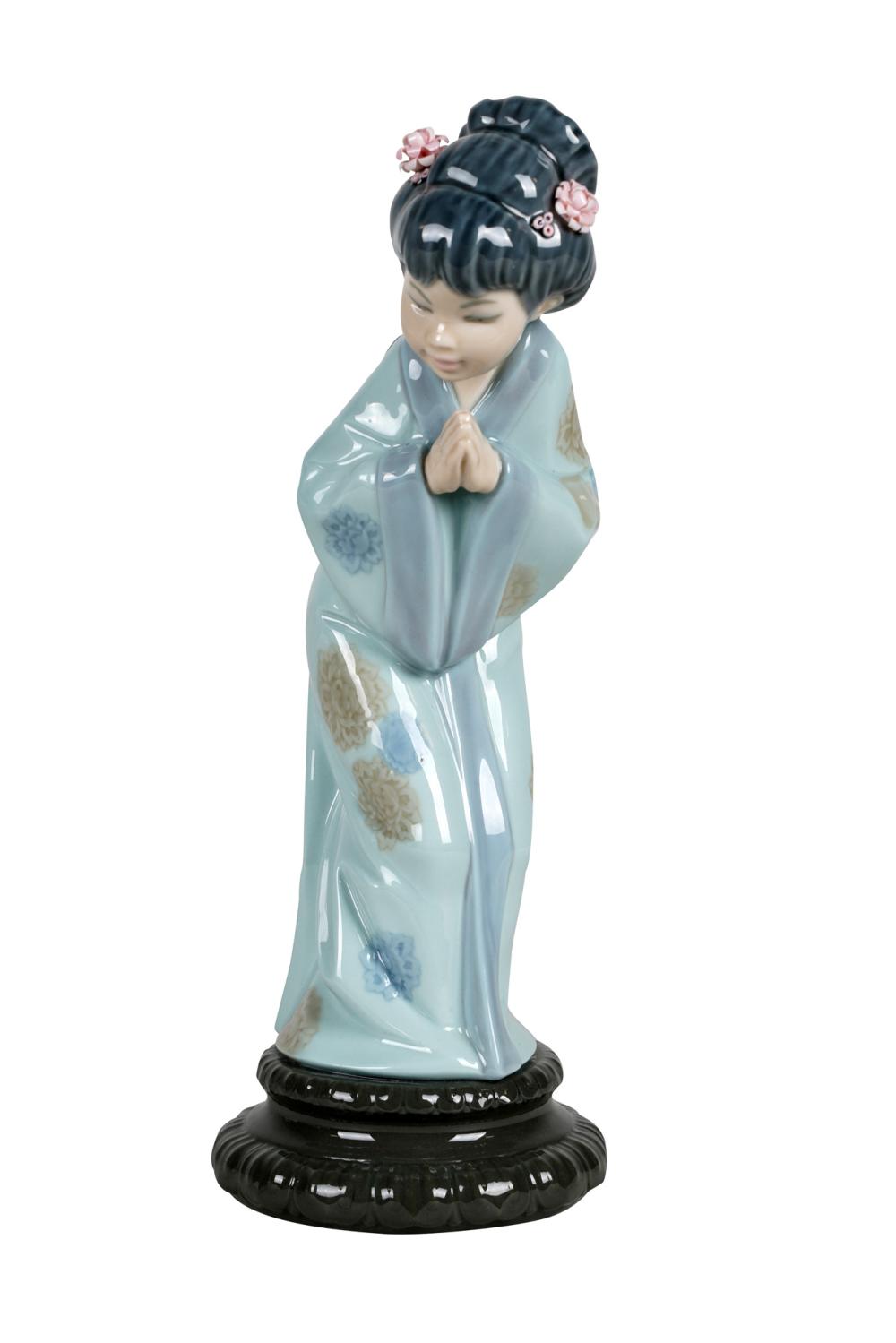 Appraisal: LLADRO PORCELAIN FIGURINEstamped lladro underside no Condiiton good overall condition