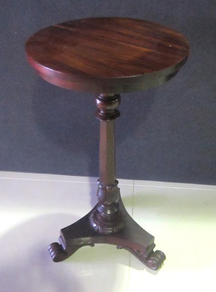 Appraisal: A MAHOGANY TRIPOD WINE TABLE SMALL SPLIT TO TOP A