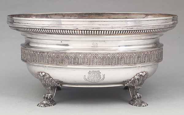 Appraisal: An Antique English Sterling Silver Wine Cistern marks rubbed oval