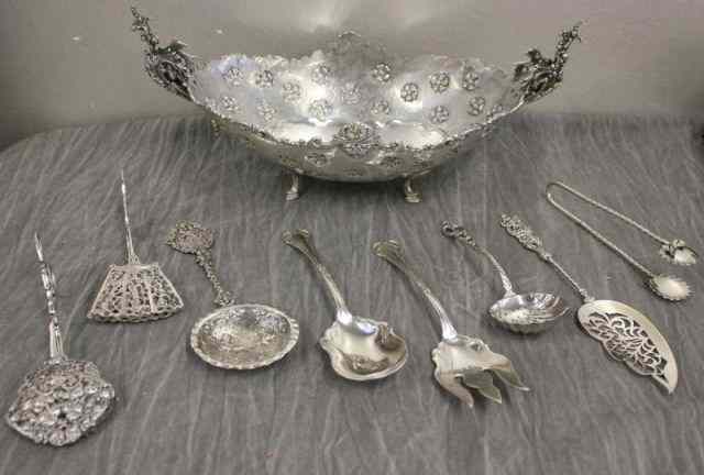 Appraisal: Continental Silver Lot Includes a center bowl - marked ''