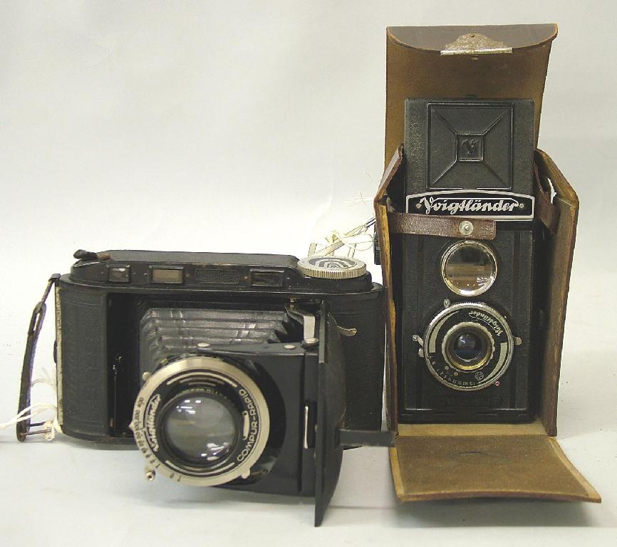 Appraisal: Voigtlander 'Brilliant' TLR camera leather case also a Voigtlander 'Bessa'