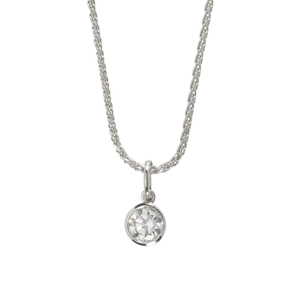 Appraisal: k White Gold Gold Rope Chain And Pendant bezel set