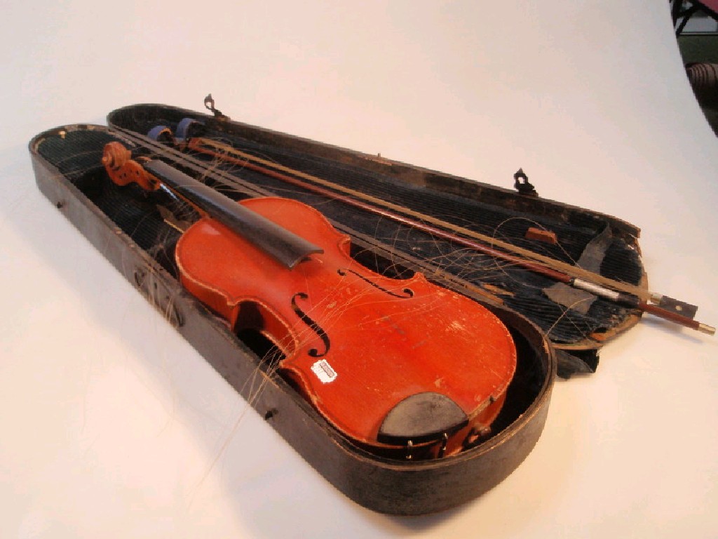 Appraisal: A students violin cm cased