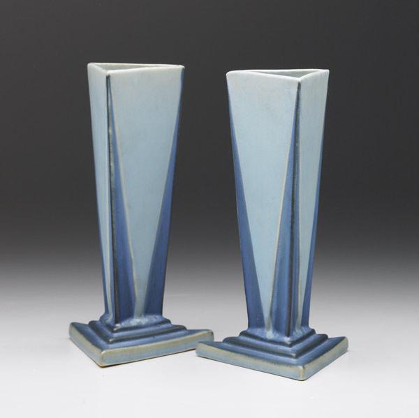 Appraisal: ROSEVILLE Two Futura triangular vases Paper labels