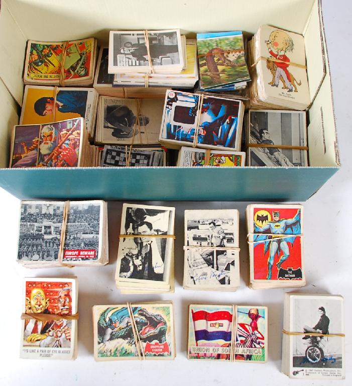 Appraisal: QUANTITY OF BUBBLE GUM CARDS MANY RELATING TO SUPER HEROES