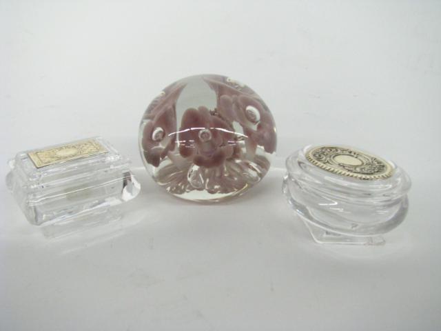 Appraisal: Joe Rice paperweight and two Italian crystal boxes with embossed