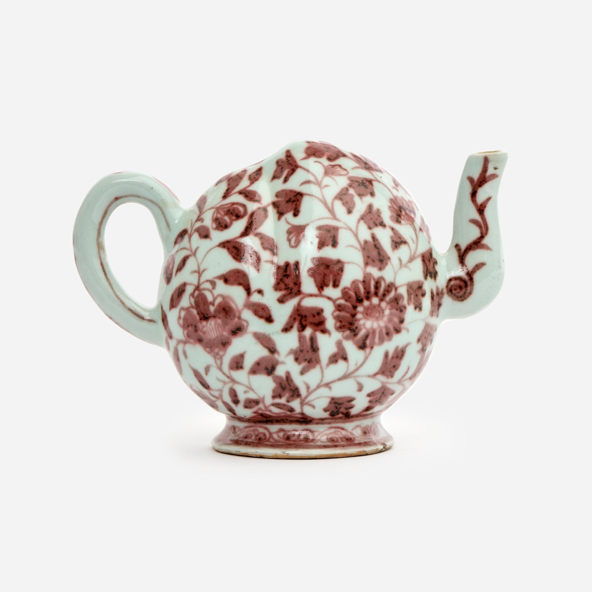 Appraisal: CHINESE CADOGAN LIDLESS PUZZLE TEAPOT A Chinese porcelain Cadogan teapot