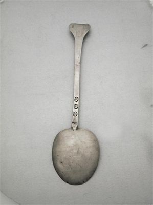 Appraisal: A Charles II spoon with a stylised bird on the