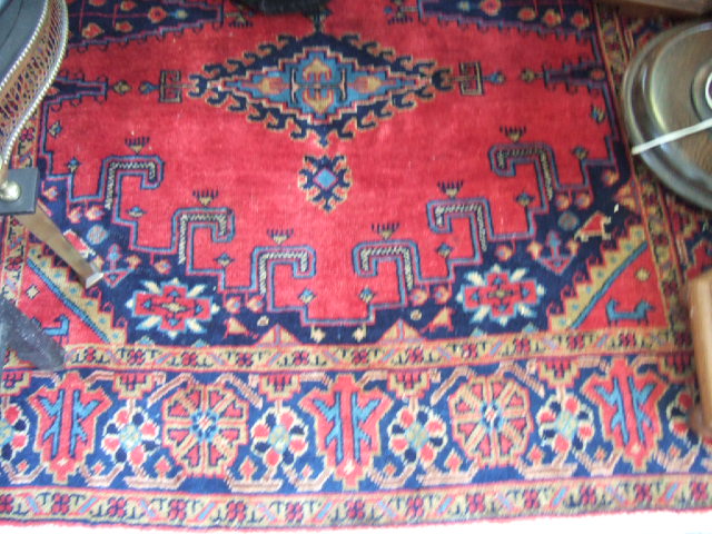 Appraisal: A Hamadan rug of Caucasian design the rose field with