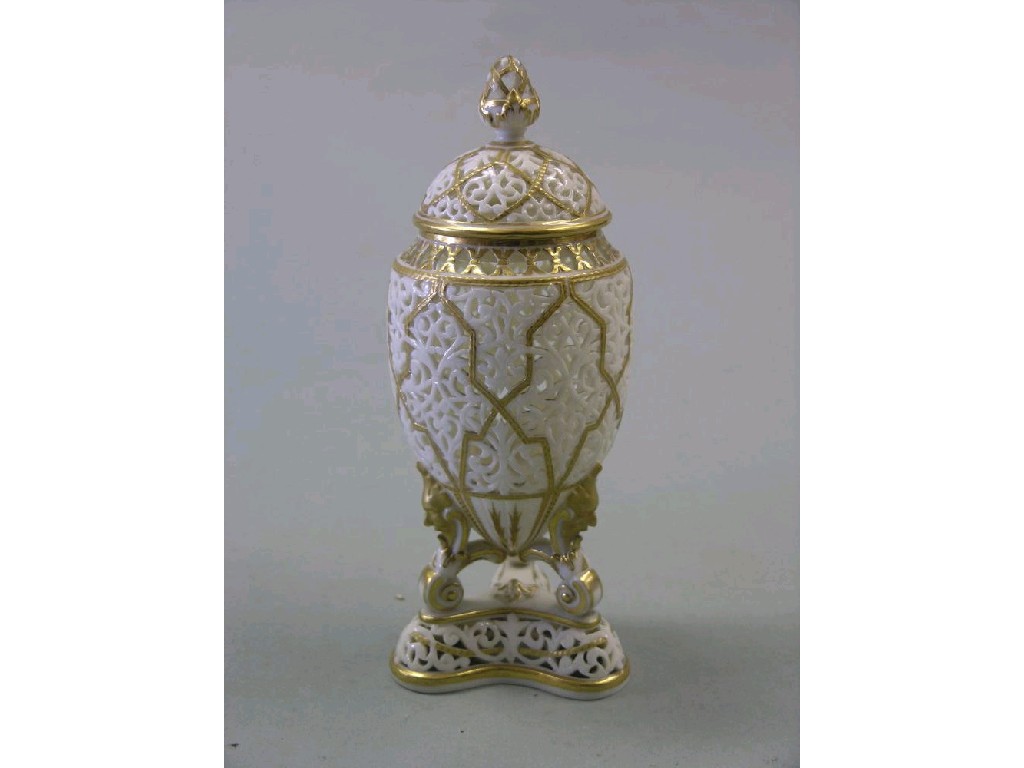 Appraisal: A Grainger's Worcester pot-pourri and cover amphora-shape finely pierced with