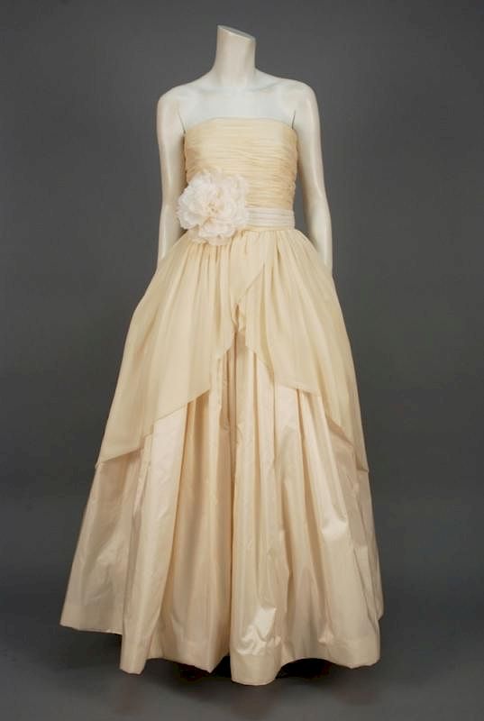 Appraisal: FE ZANDI STRAPLESS SILK BALLGOWN with JACKET c Cream with