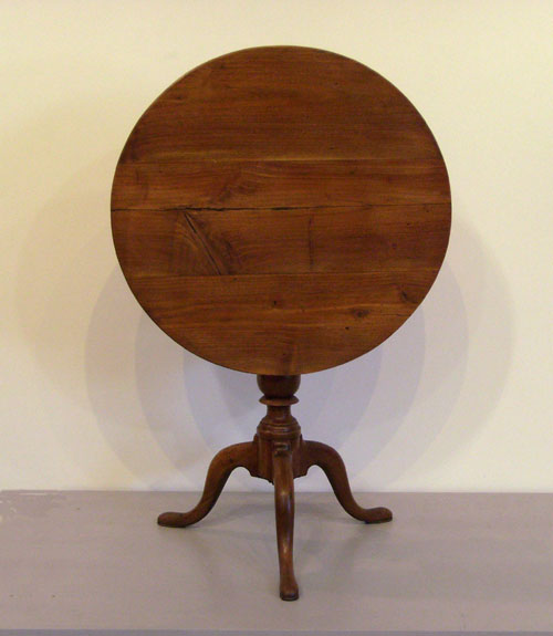 Appraisal: English mahogany tea table th th c h x d