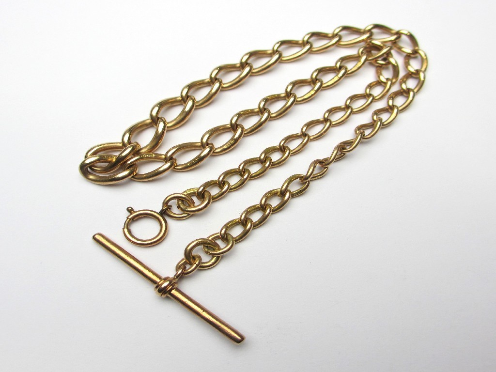 Appraisal: A Victorian ct gold graduating curb link Albert chain approximately