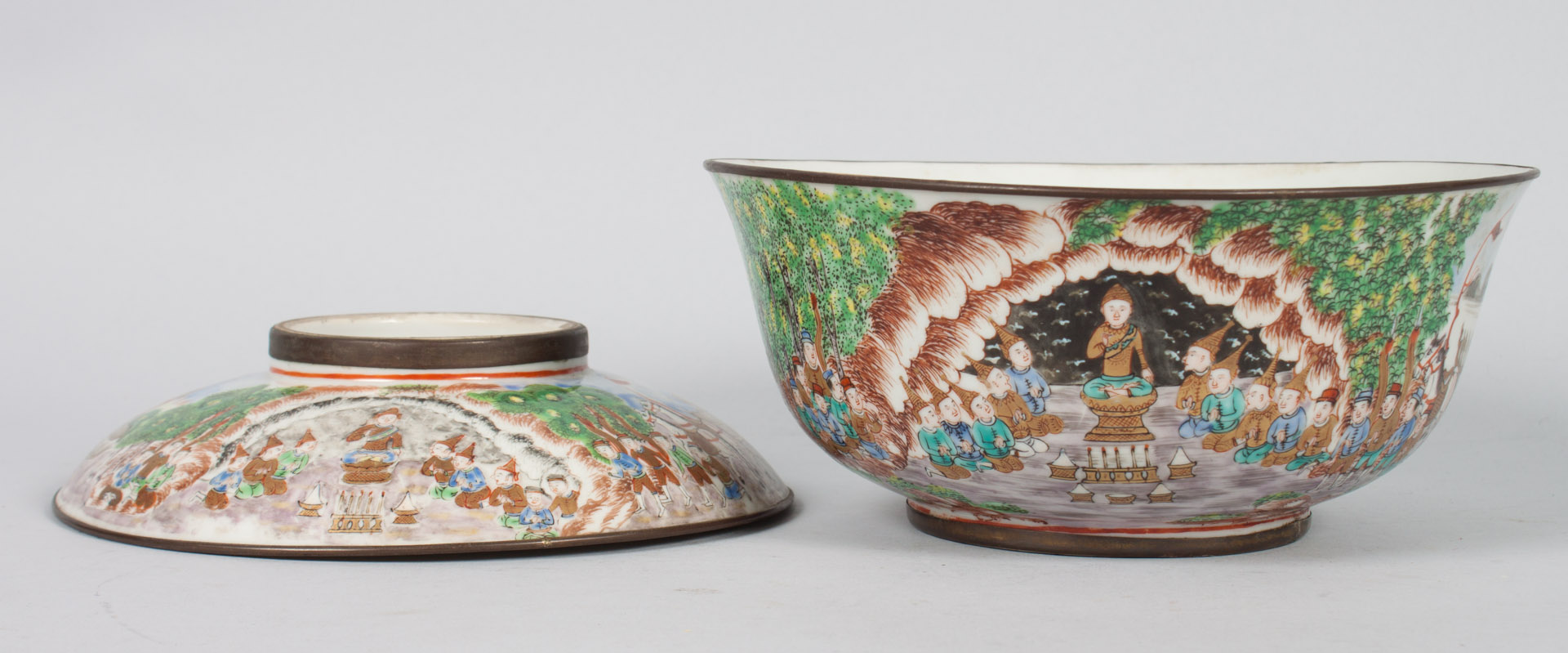 Appraisal: Chinese Export porcelain covered bowl for the Thai market th