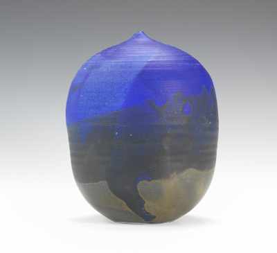 Appraisal: Toshiko Takaezu American - Moonpot A glazed ceramic vessel rounded