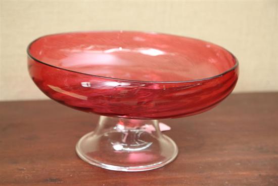 Appraisal: GLASS CENTERPIECE Attributed to Steuben Cranberry swirl bowl on a