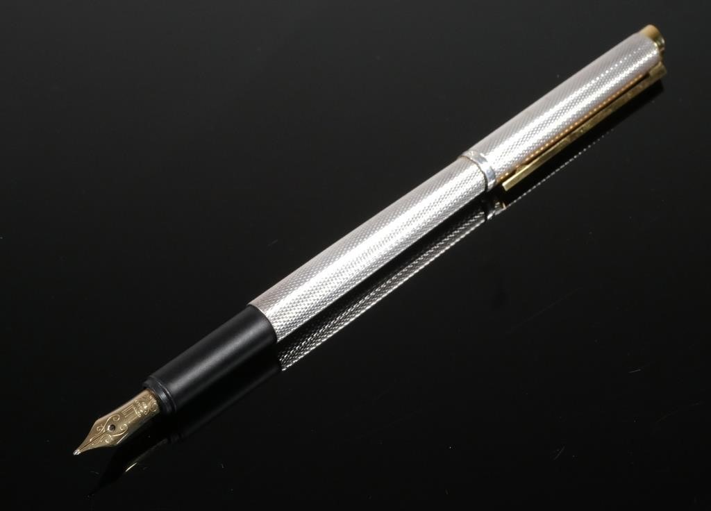 Appraisal: DUNHILL silver Gemline K gold nib fountain pen Nib is