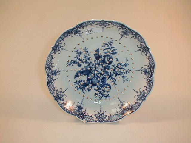 Appraisal: A Worcester cress dish with a scalloped rim floral and