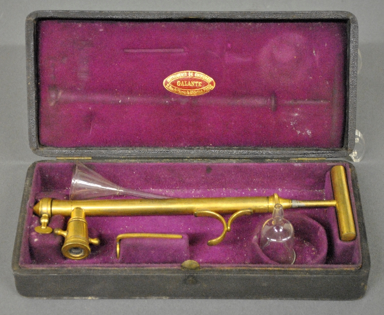 Appraisal: - Cased French th c brass medical device the case