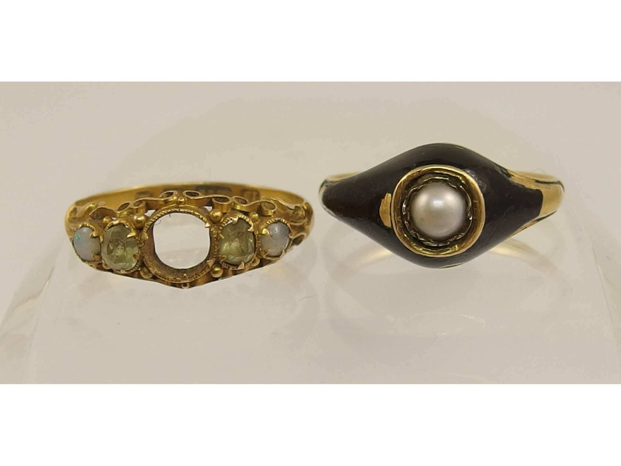 Appraisal: A ct Victorian gem set ring and pearl and black