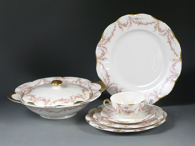 Appraisal: THEODORE HAVILAND FINE CHINA SET pieces in the Varenne pattern