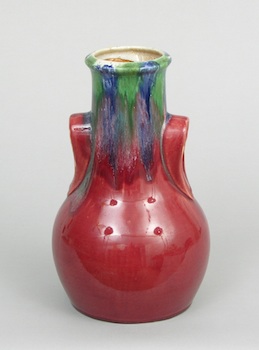 Appraisal: An American Art Pottery Vase An American art pottery vase