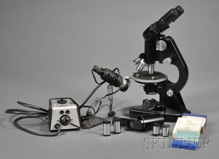 Appraisal: Ernst Leitz Binocular Compound Microscope Wetzlar Germany with dual eyepiece