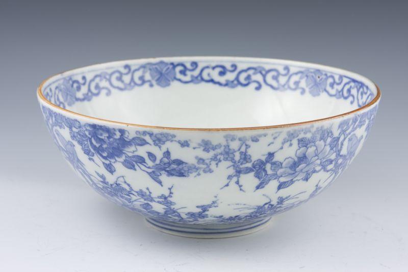 Appraisal: Blue White Chinese Export Porcelain Bowl th c transfer decorated