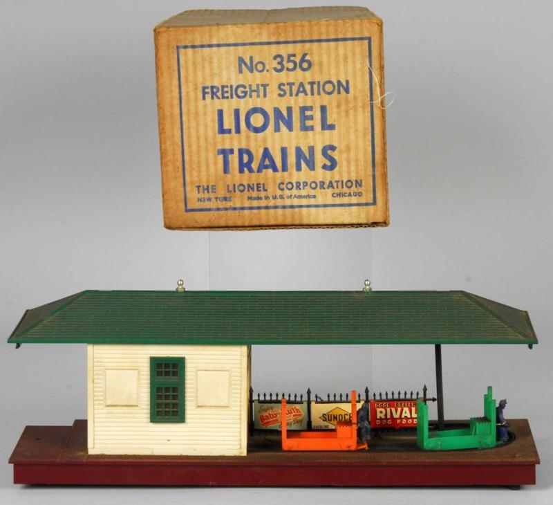 Appraisal: Lionel O- Gauge No Freight Station Description American Post-war Includes