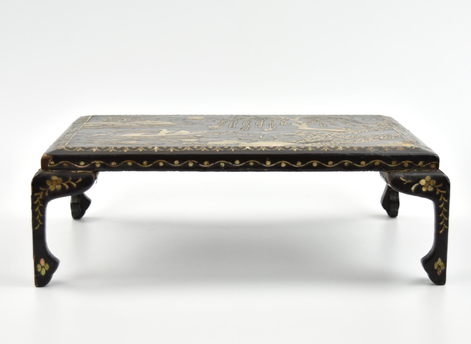 Appraisal: Chinese - th C a rectangular table decorated with inlaid