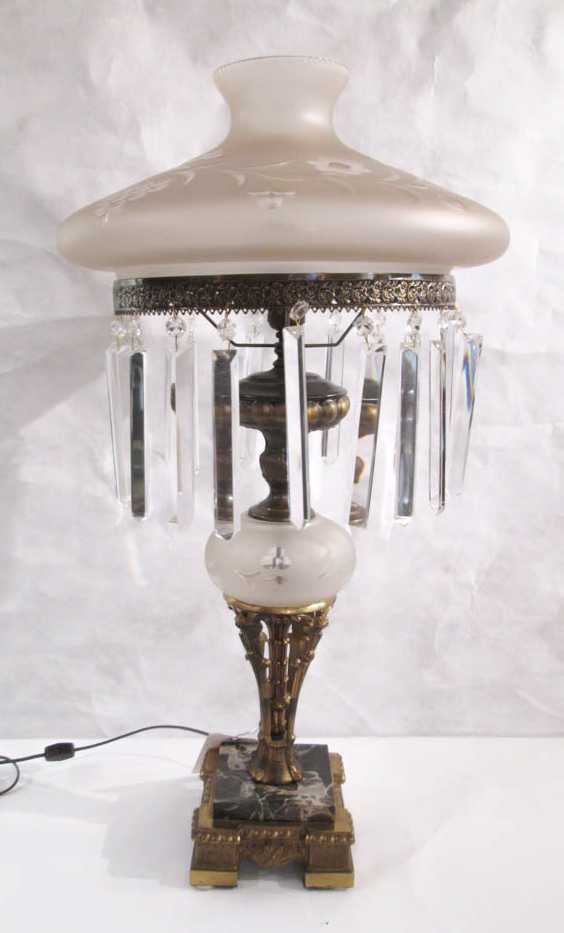 Appraisal: VICTORIAN STYLE TABLE LAMP having a frosted glass shade above