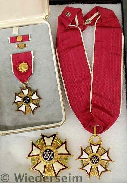 Appraisal: Cased group to include a US Army Legion of Merit