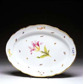 Appraisal: TWO PIECES MEISSEN PORCELAIN Two German Meissen porcelain serving pieces