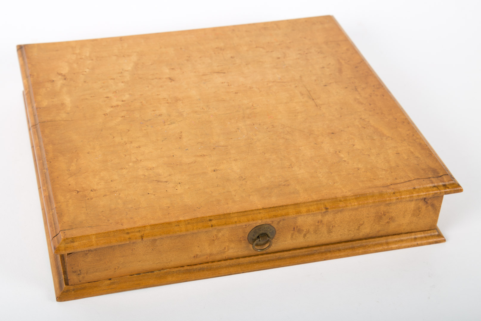 Appraisal: Mitchell's Kidney Plaster box late th century single-drawer box for