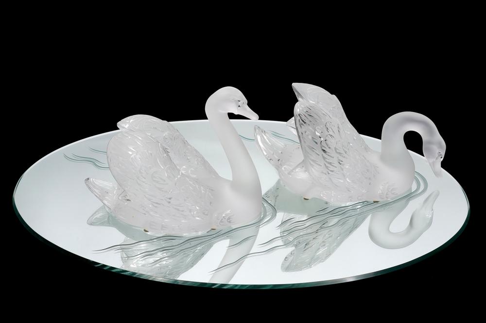 Appraisal: PR LALIQUE CRYSTAL SWANS ON MIRROR PLATEAUPair of Lalique frosted