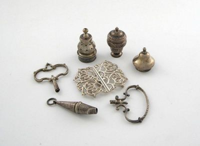 Appraisal: A mixed lot of silver items comprising an th century