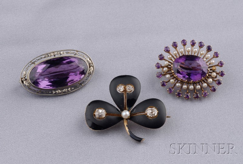 Appraisal: Three Art Nouveau and Art Deco Gem-set Brooches an kt