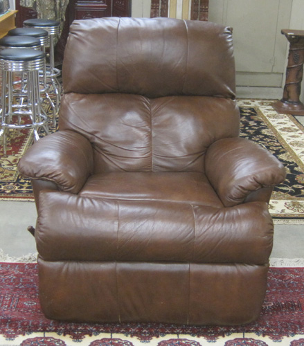 Appraisal: A CONTEMPORARY BROWN LEATHER RECLINER Flexsteel Industries manufactured