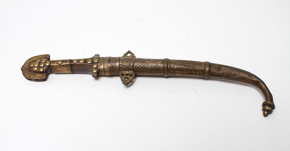 Appraisal: Arabic Jambiya Dagger w Gilt-Metal Scabbard Arabic Jambiya dagger with