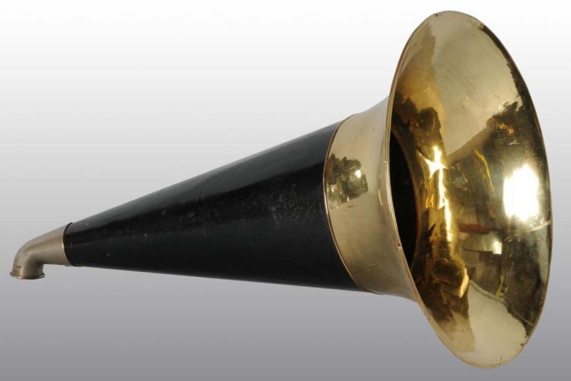 Appraisal: Brass Victor Phonograph Horn Condition Excellent Size L