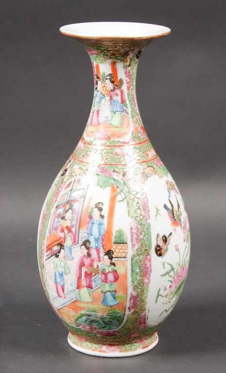 Appraisal: Chinese Export Rose Medallion porcelain vase third quarter- th century