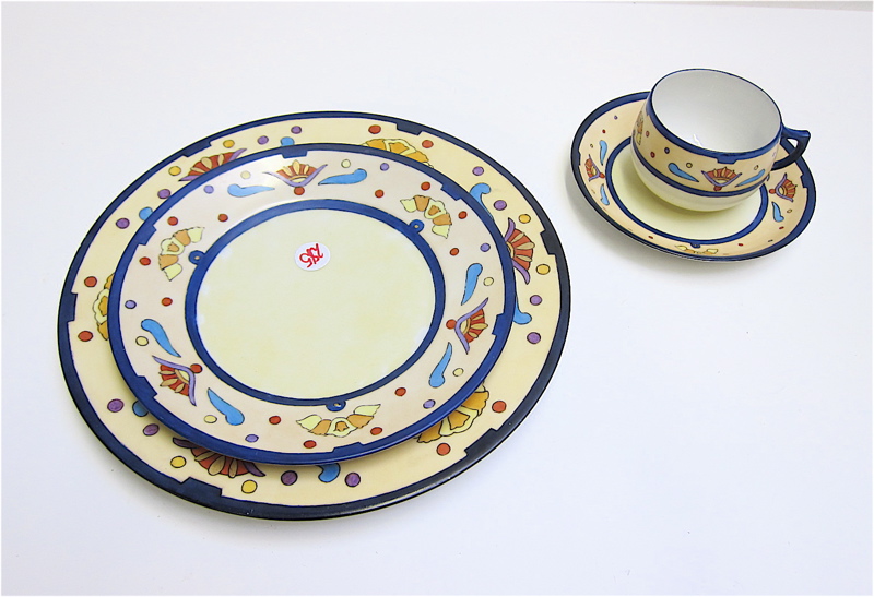 Appraisal: HUTSCHENREUTHER CHINA SET ninety-four pieces hand painted stylized floral design