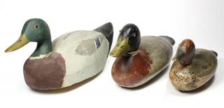 Appraisal: lot of Vintage duck decoys the polychrome painted carved wood