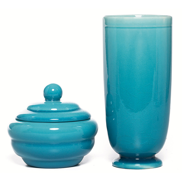 Appraisal: Rookwood covered vessel bulbous ribbed form in a turquoise Hi-glaze